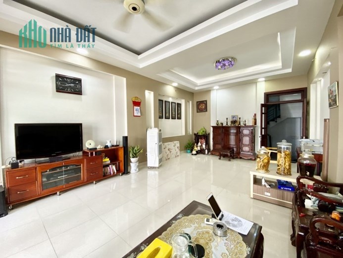 Bán Căn Biệt Thự 7PN Tân Sơn Nhì Quận Tân Phú