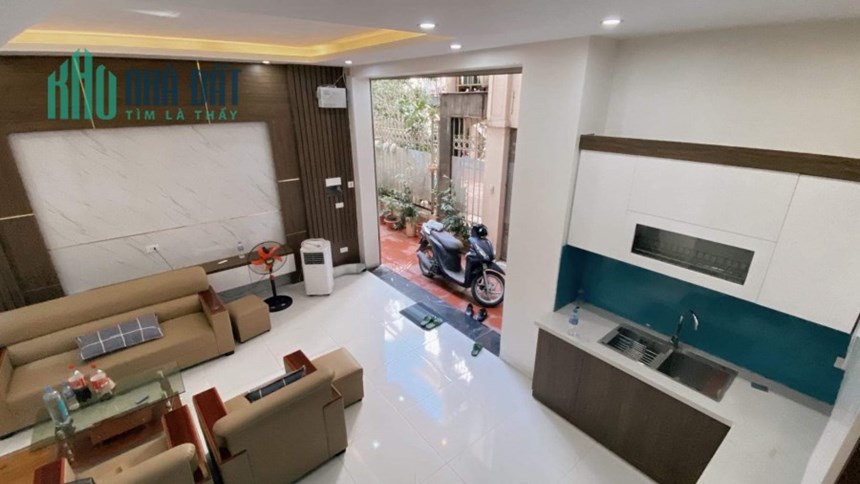 BÁN NHÀ PHÁO ĐÀI LÁNG - TRUNG TÂM  ĐỐNG ĐA - GẦN PHỐ - TIỆN ÍCH NGẬP TRÀN. Diện tích 31m2, 5 tầng,