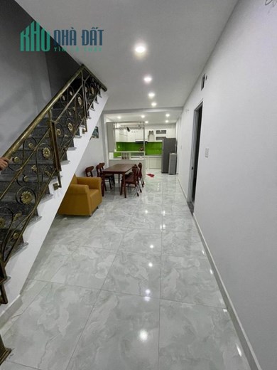 Bán Nhà Nở Hậu Ngang Hơn 5m - 113m2 Giá Giảm Còn 7Tỷ Trung Tâm Quận 7 Trần Xuân Soạn