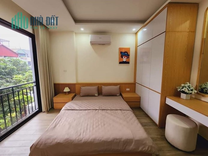 Bán nhà Tổ 25 Ngọc Thuỵ, 6T thang máy êm ru, gara oto giá 6 tỷ 8 TL