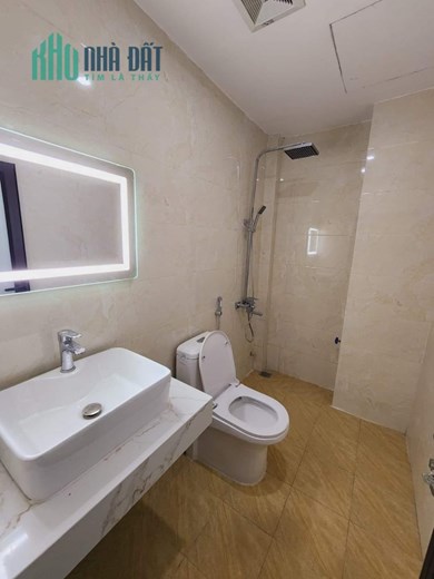 Bán nhà Tổ 25 Ngọc Thuỵ, 6T thang máy êm ru, gara oto giá 6 tỷ 8 TL