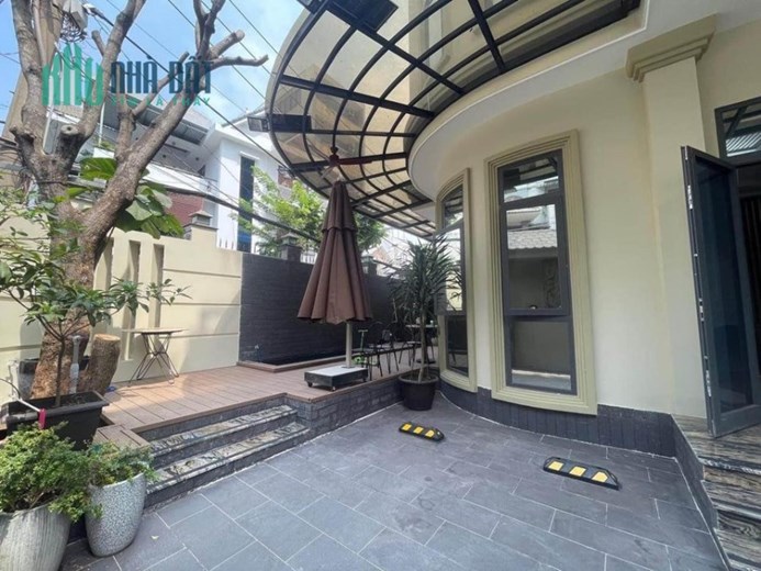 Villa Khu Him Lam 135m2 - Ngang Gần 10m Trung Tâm Quận 7