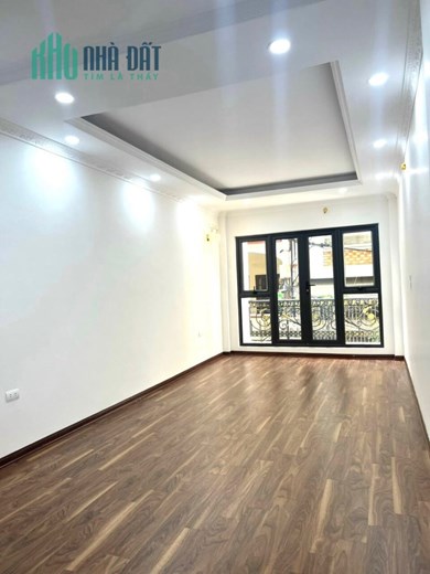 Bán nhà riêng Kim Hoa, Đống Đa, 60m, 5 tầng, 4 ngủ, ngõ thông gần ô tô, ở ngay, 5.9 tỷ lh 0975124520