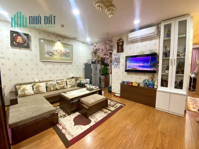 CHÍNH CHỦ CẦN BÁN CC CT2 Yên Hoà Parkview 48M2 T9 TẶNG NỘI THẤT, Ở NGAY 2.4 TỶ
