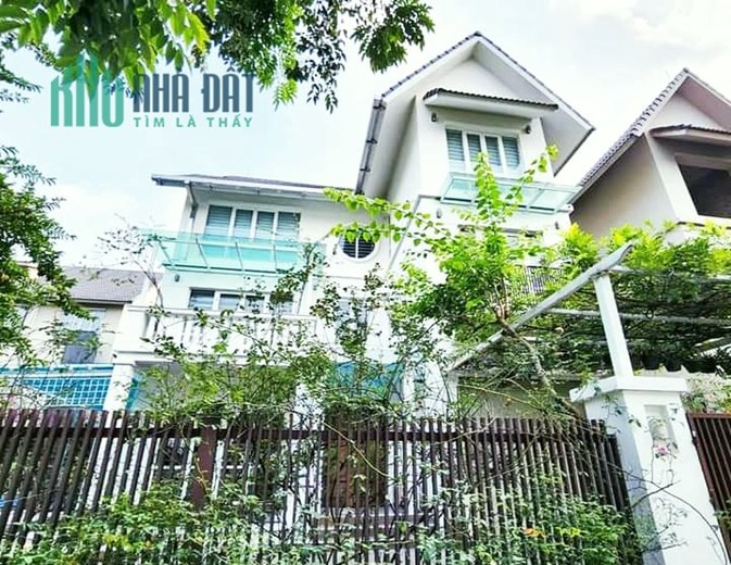 Biệt Thự Nghỉ Dưỡng KĐT Sunny Gardan Quốc Oai, 600m2, mặt tiền 36m bể bơi vô cực