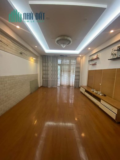 Bán nhà phố YÊN LÃNG,ô chờ THANG MÁY, 9 phòng cho thuê,62m2 giá chào 6,2 tỷ