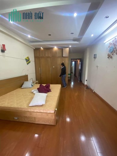 Bán nhà phố YÊN LÃNG,ô chờ THANG MÁY, 9 phòng cho thuê,62m2 giá chào 6,2 tỷ