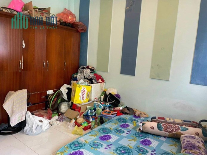 Nhà Nguyễn Hữu Cảnh - Bình Thạnh, 2 ô tô tránh nhau,4 tầng 6PN, Khi VID 3 phút là qua Landmarrk 81