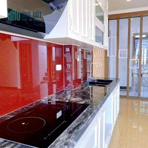 Mảnh đất vàng tại Tây Hồ 100m2- oto -KD -MT khủng- chưa tới 30 tỷ.