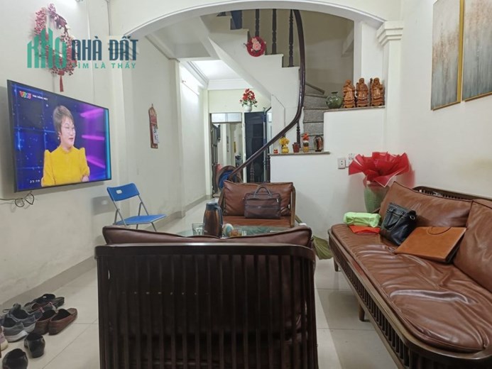 SIÊU ĐẸP-PHÂN LÔ BÀN CỜ-NGÕ 381 NGUYỄN KHANG-OTO CHẠY VÒNG QUANH-54M2-8,9TỶ