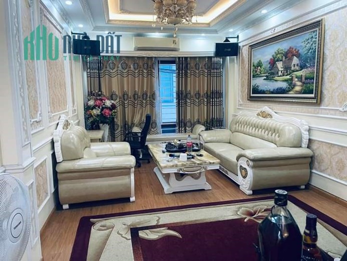 Bán nhà ĐườngTân Mai 50m2x5T, 4m mặt tiền, kinh doanh, ô tô tránh!