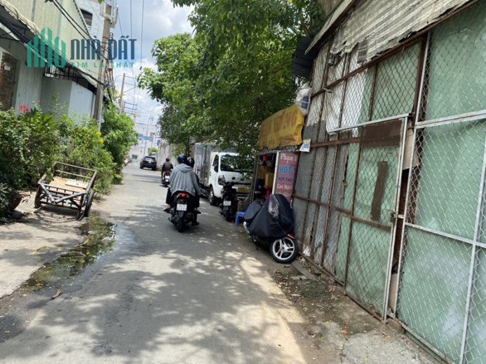 Nhà Luỹ Bán Bích, TP 72m2 2T 4.7x17 gần Đầm Sen 3PN 2WC giếng trời giá chỉ 5 tỷxx