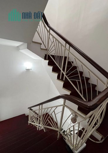 Bán nhà hạ chào 1 tỷ, HXH Hậu Giang, P4, Tân Bình, 84m2, 4 tầng, 5PN, ở ngay.