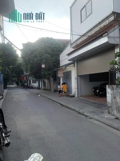 BÁN NHÀ PHỐ ĐỨC GIANG DT 122M 4 TẦNG  CHỈ 9.5 TỶ DIỆN TÍCH RỘNG, Ô TÔ TRÁNH, VÀO NHÀ,