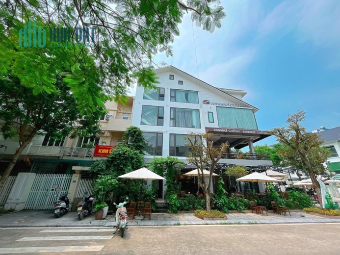 Cần bán nhanh nhà vườn kiểu Biệt thự song lâp khu C đô thị Geleximco Lê Trọng Tấn. Giá chỉ 15 , x