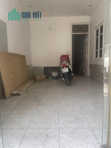 Cho thuê nhà nguyên căn, CHDV, 45m2, 4t, 6ngủ, mt4m, 20TR, Hoàng Hoa Thám.