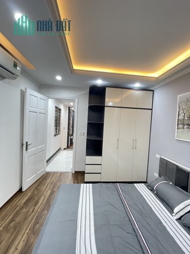 BÁN NHÀ HIẾM CÓ TRONG TẦM TIỀN, Ô TÔ VÀO NHÀ QUẬN THANH XUÂN, 36m, 5 tầng, mặt tiền 3.4m, 6.38 tỷ