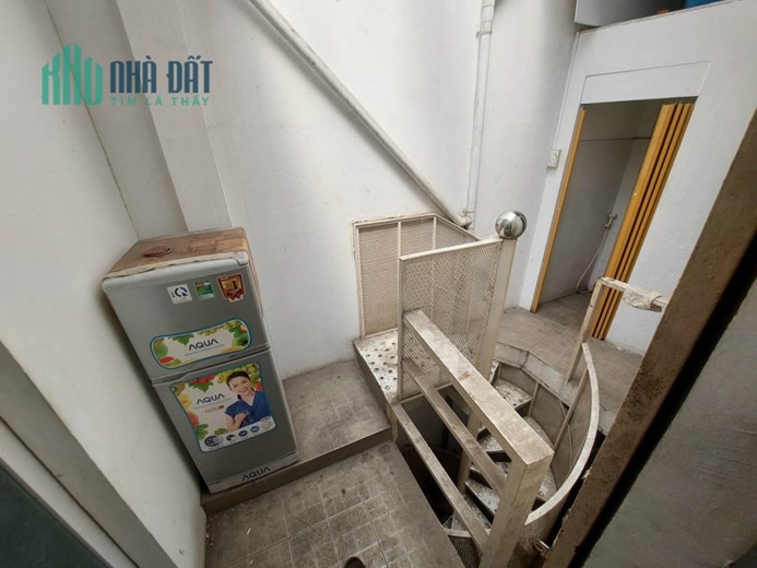 HXT TRÁNH NHAU THÔNG NGUYỄN CỬU VÂN - 40M2 -TIỆN LÀM VP CÔNG TY, XÂY Ở , LÀM NAIL- CHỈ 7.5 TỶ