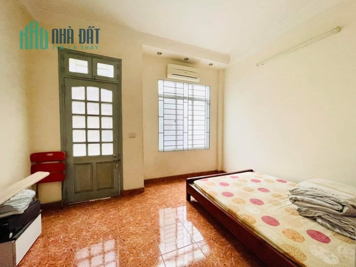 Tôi cần bán nhà Nguyễn Trãi Thanh Xuân gần Royal city,Nguyễn Xiển,Khuất Duy Tiến,3 tỷ