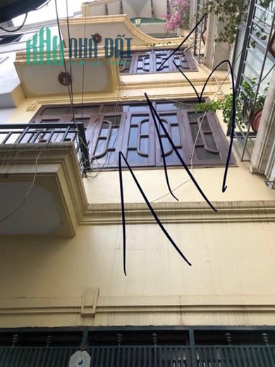 Bán nhà rẻ đẹp đường Hoàng Mai quận Hoàng Mai. 39m, 4 tầng, giá 3 Tỷ, sđcc