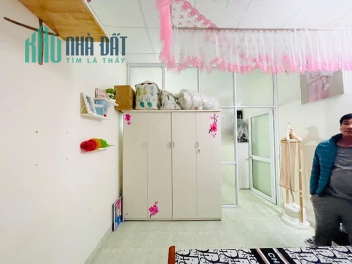 Nhà rẻ, sđcc quận Hoàng Mai 33m, 3 tầng, măt tiền 3.5m