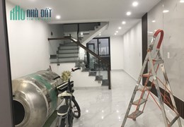 Căn nhà độc lập  có sân cổng riêng 52,8m x  4 tầng  tại Trần Nguyên Hãn gần Trường Võ Thị Sáu
