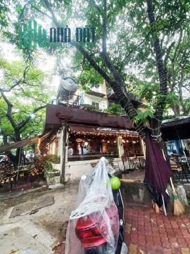 Bán nhà vị trí đẹp Mặt Hồ Giảng Võ giá 19 tỷ, 120m. MT 10m, sân rộng để xe, đầu tư KD tốt