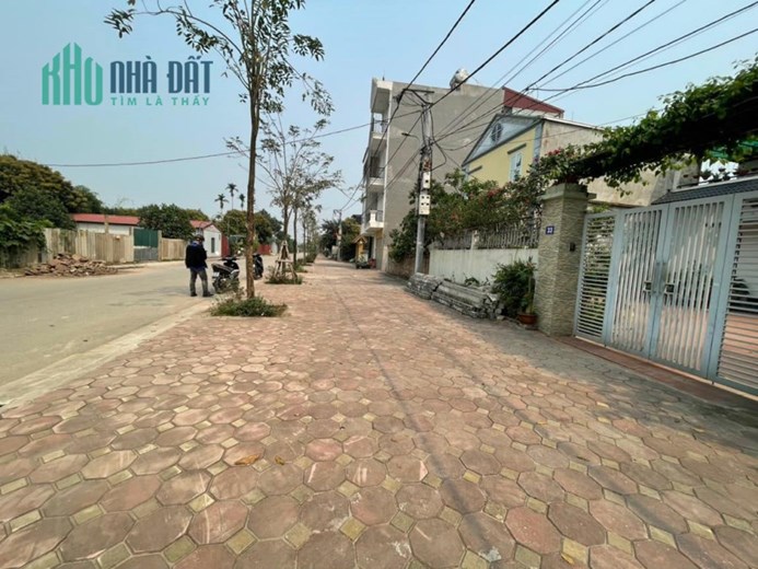 BIỆT THỰ NHÀ VƯỜN - 232M 03 TẦNG, VỈA HÈ: 10m, Ô TÔ ĐÁNH VÕNG, tại NAM HỒNG - ĐÔNG ANH 15 TỶ