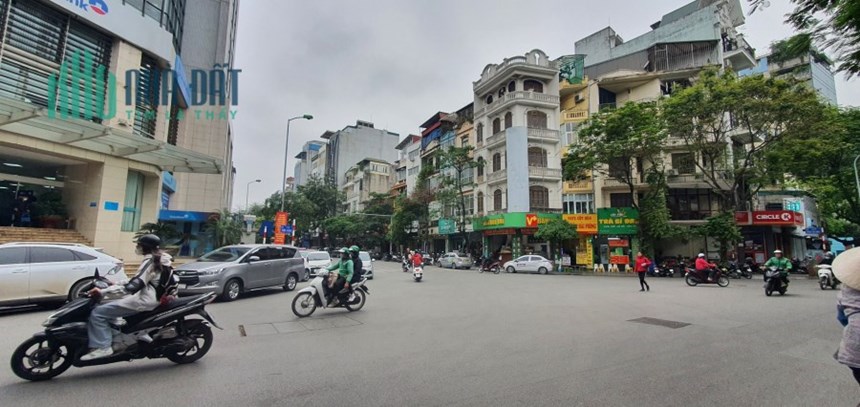 BÁN NHÀ MẶT PHỐ VẠN PHÚC BA ĐÌNH VỈA HÈ RỘNG KINH DOANH ĐỈNH HIẾM NHÀ BÁN 350tr/m2