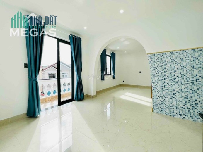 BÁN GẤP TÒA NHÀ 400 M2 , GIÁ: 6,450 TỶ