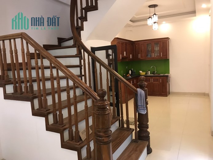 NHÀ ĐẸP LÔ GÓC BÙI XƯƠNG TRẠCH, MẶT NGÕ KINH DOANH, DT 48M GIÁ NHỈNH 5 TỶ.