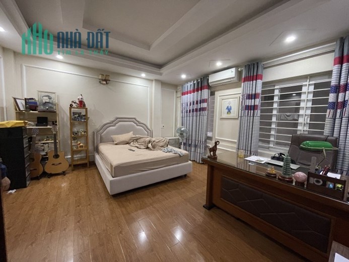 Bán nhà HỒ TÂY SIÊU HIẾM – 152 Thụy Khuê đi sang - Chỉ 5 tỷ hơn.
