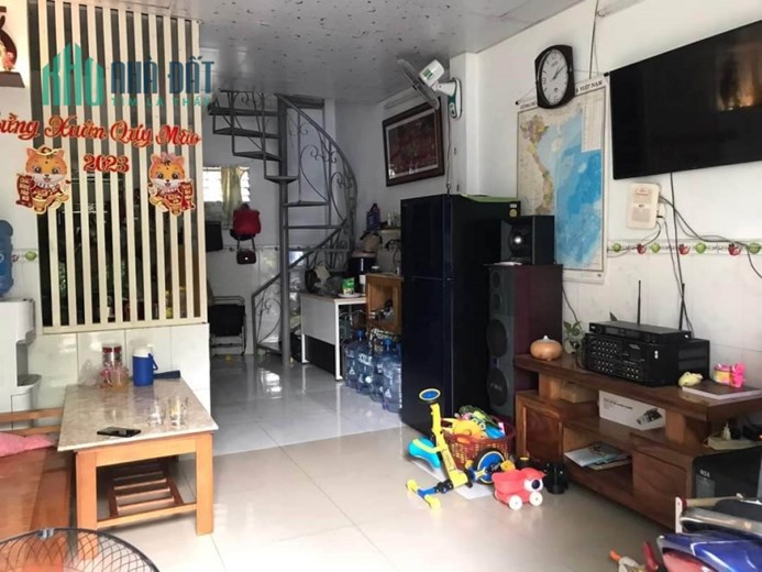 Đường 6m, Cách 20m là LÊ VĂN KHƯƠNG Thới An Quận 12,2,8 tỷ