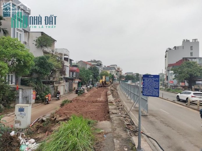 BÁN NHÀ C4 MẶT PHỐ ÂU CƠ DT 317M2 MT 12M  GIÁ 8X TỶ