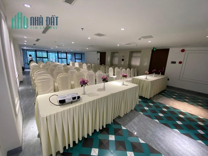 Chính chủ bán khách sạn tiêu chuẩn 4 sao 56 phòng plus Hồ Xuân Hương