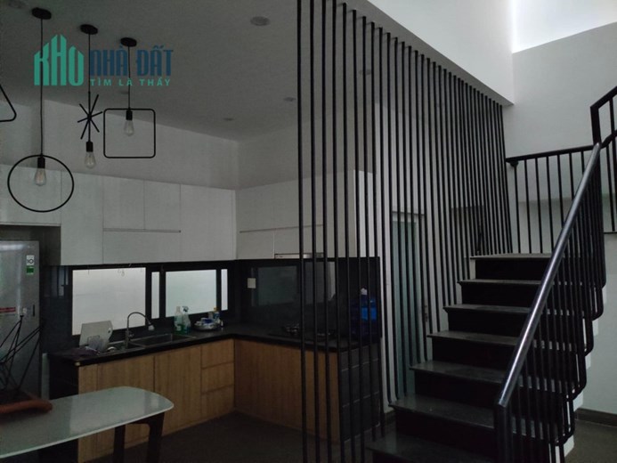 Bán nhà Quận 12 -  hẻm xe hơi Song Hành- 57.5m2 - ngang 5.5m - 5.1 tỷ TL