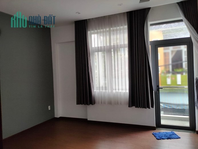 Bán nhà Quận 12 -  hẻm xe hơi Song Hành- 57.5m2 - ngang 5.5m - 5.1 tỷ TL