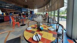 – Chính chủ cần bán căn A2002, tầng 20, tòa A (khách sạn) Citadines với giá 2.5 tỷ.