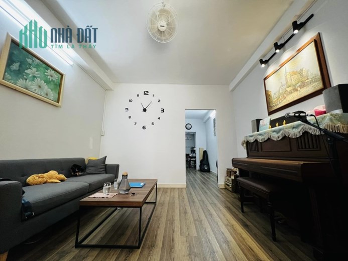 Cực hiếm, nhà ngay Ủy ban quận Bình Thạnh, 60m2, chỉ 7 tỷ