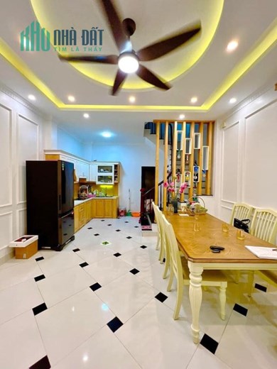 SIÊU PHẨM NGUYỄN KHÁNH TOÀN - 2 MẶT THOÁNG - VỈA HÈ- KD- 48M. MT5M- Ở SƯỚNG- NHỈNH 6 TỶ