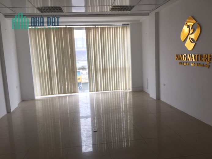 Chính chủ cho thuê văn phòng tầng 3 mặt phố 619 Nguyễn Trãi, Thanh Xuân, Hà Nội.