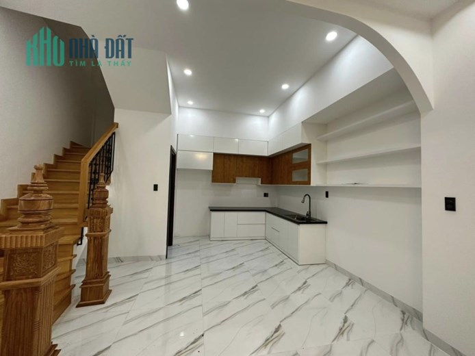 ( Nhà đẹp đây ) Bán gấp căn nhà đẹp vừa hoàn thiện ngay trung tâm Thành Phố Đà Lạt