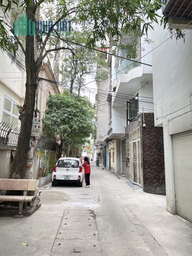 Bán nhà Phố Lê Lợi Hà Đông, lô góc 42m2,5T, MT 5,2m ô tô vào nhà chỉ 7 tỉ