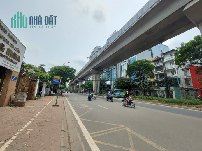 Bán nhà mặt phố Hoàng Cầu - Thái Hà, 100m2, MT 6.3m kinh doanh nhà hàng, vỉa hè rộng