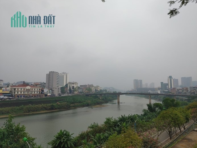 ** CHÍNH CHỦ CẦN BÁN NHÀ MẶT ĐƯỜNG