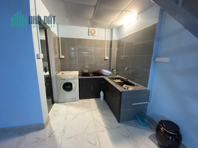 cho thuê nhà nguyễn văn cừ, Long Biên 50m2 * ô tô đỗ * 7 triệu * nội thất cơ bản đầy đủ