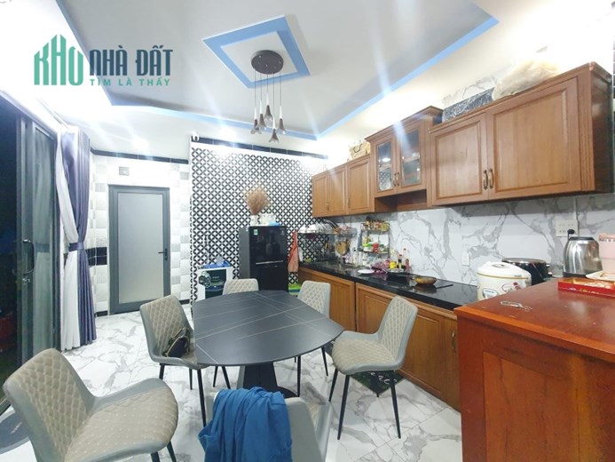 Cần bán Nhà riêng ở Tăng Nhơn Phú A - quận 9, dt 113m2, 2 tầng, 3PN, 3WC- Hoàn công đầy đủ - giá
