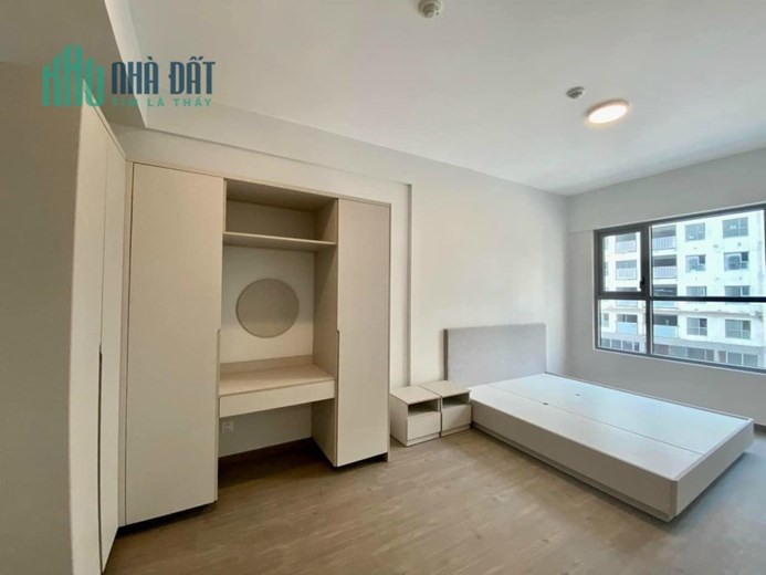 CHo thuê 1 phòng trống căn hộ Westgate full nội thất, có WC riêng-4tr/tháng