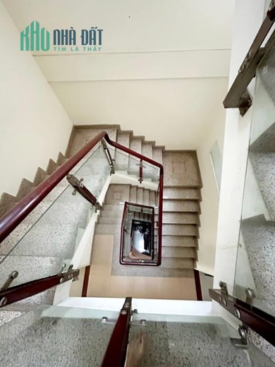 Bán nhà Mặt tiền Dương Văn Dương gần Chợ Tân Hương, Gò Dầu, DT: 93m2, 5 Tầng, 10.9 tỷ