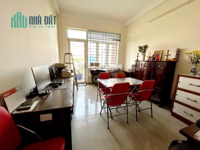 Bán nhà Mặt tiền Dương Văn Dương gần Chợ Tân Hương, Gò Dầu, DT: 93m2, 5 Tầng, 10.9 tỷ